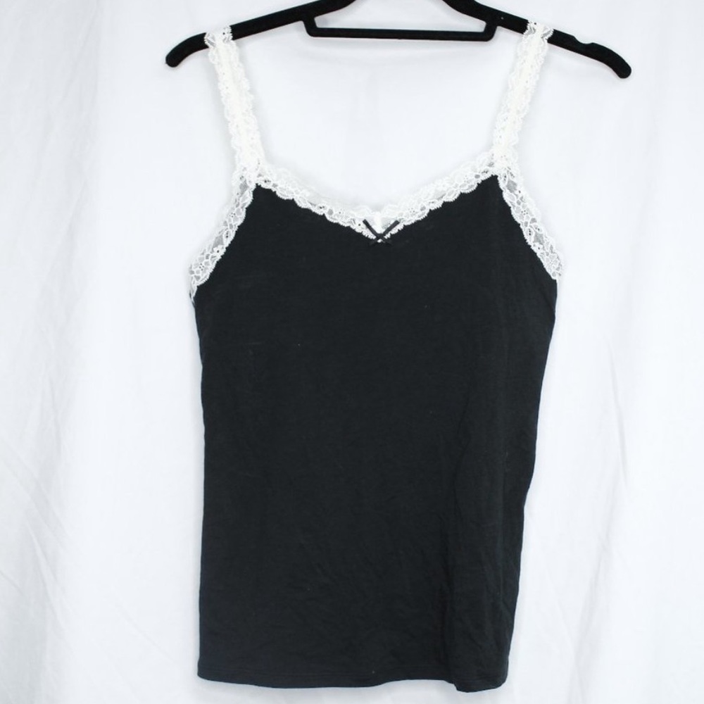ISO Victoria’s Secret cami or camisole